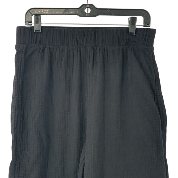 Chico's Womens Black Gauze Wide Leg Pull On Cropped Pants Beachy Lagenlook 1/Med - Picture 2 of 8